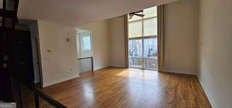 Photo 5 of 1345 Stirling Court NW