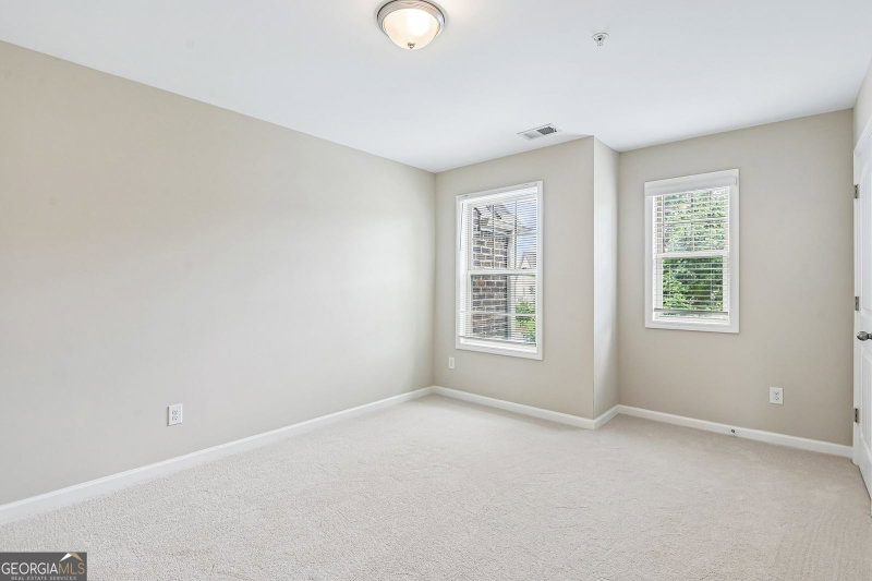 Photo 17 of 1208 Foxcroft Lane