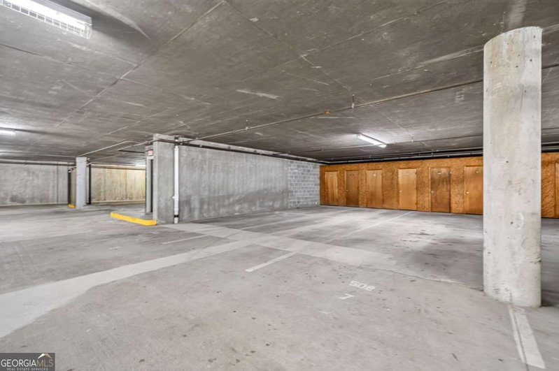 Photo 35 of 2499 Peachtree Road NE #508
