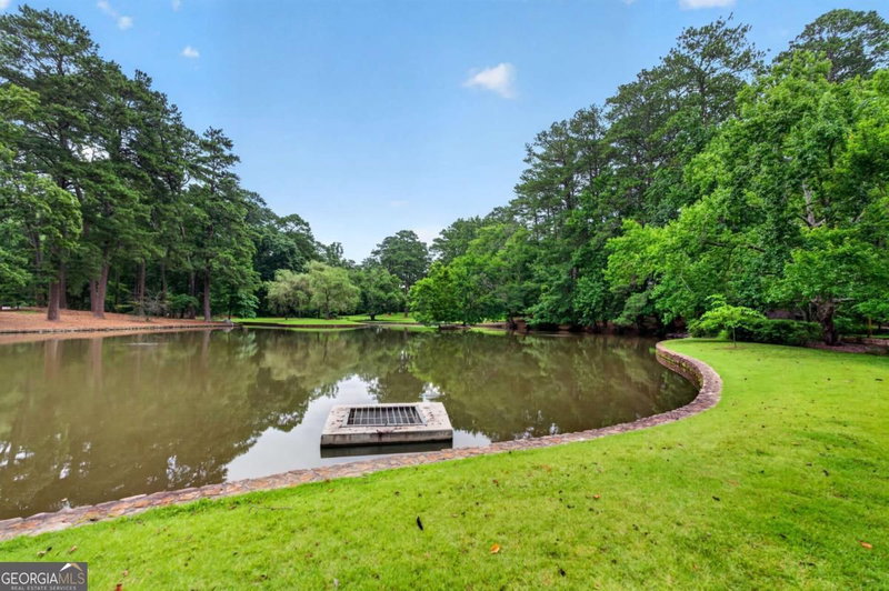 Photo 44 of 2499 Peachtree Road NE #508