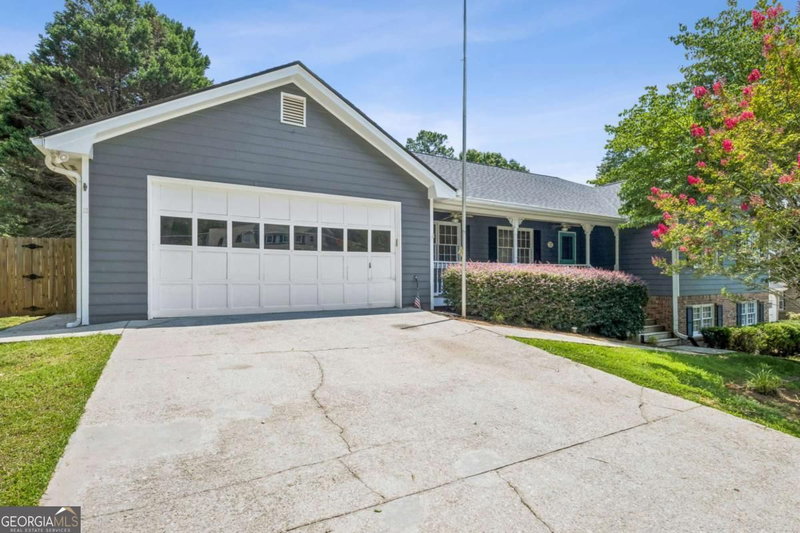 1192 Lakeview Road, Grayson