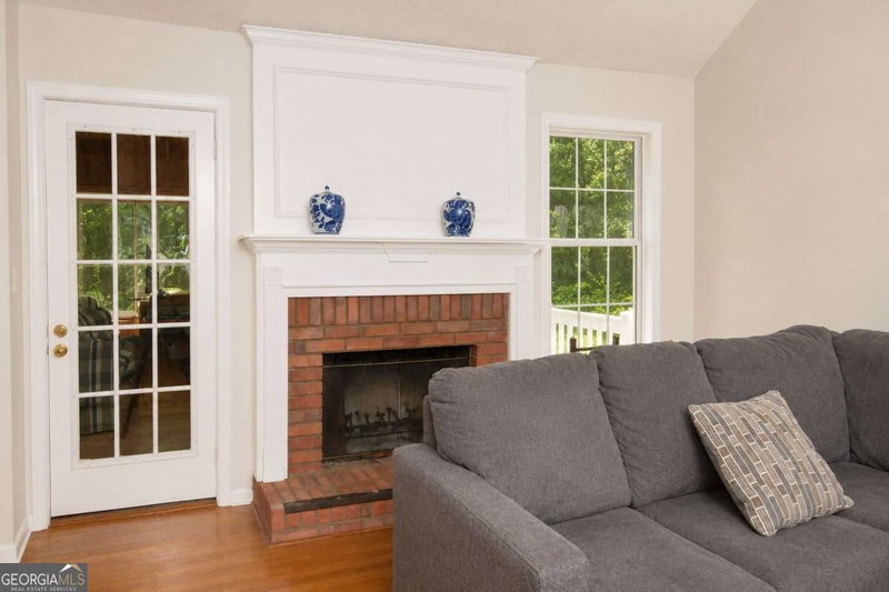 Photo 7 of 4170 Gables Place