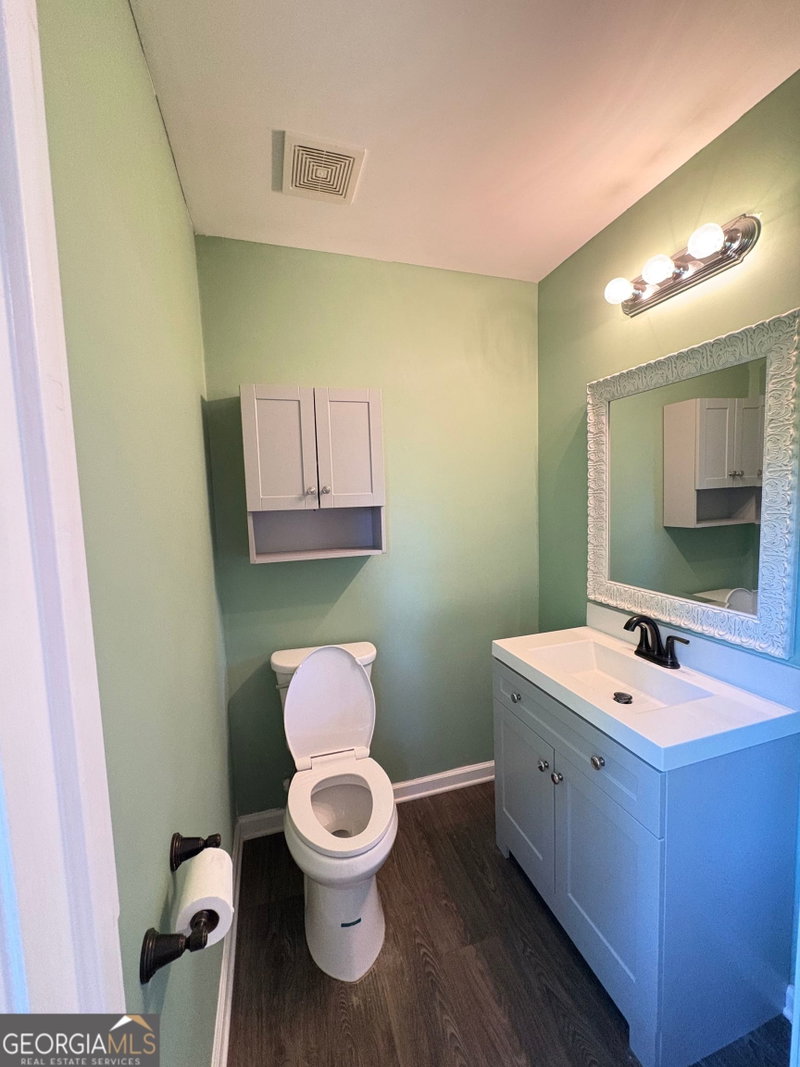 Photo 32 of 444 Ansley Road