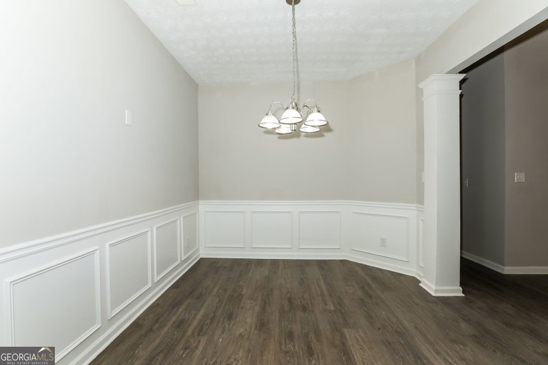 Photo 9 of 1055 Maple Leaf Drive