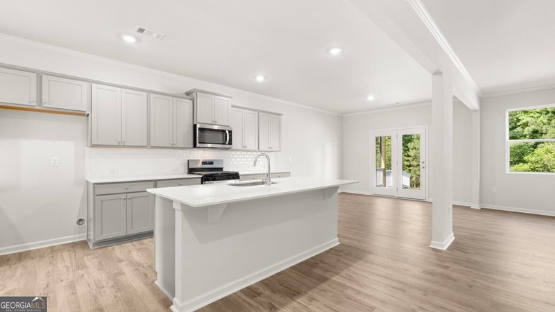 Photo 8 of 4084 Peregrine Way