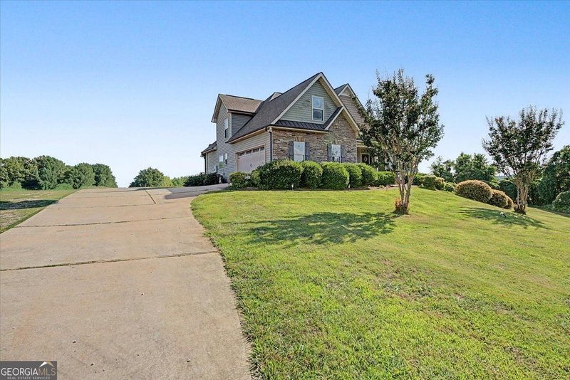 Photo 4 of 5105 E Highway 166