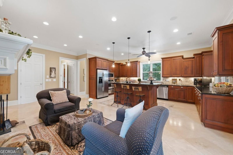 Photo 23 of 1051 Cawthorne Lane
