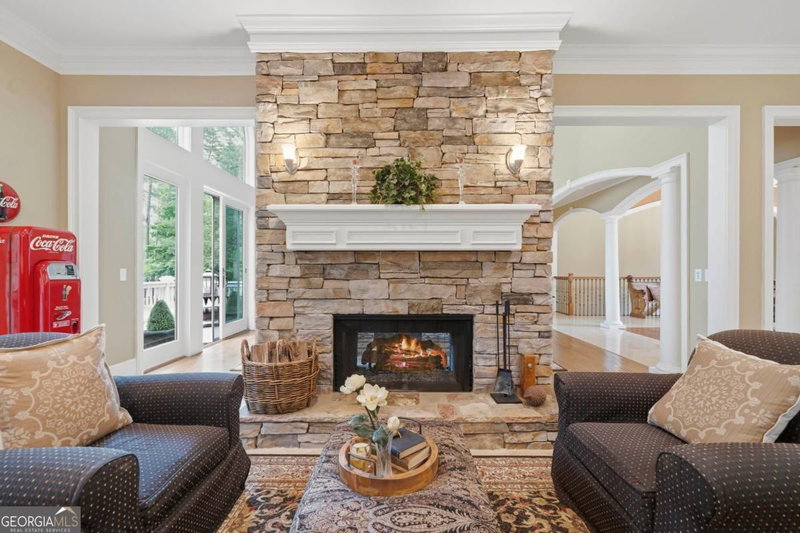 Photo 25 of 1051 Cawthorne Lane