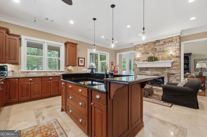 Photo 26 of 1051 Cawthorne Lane