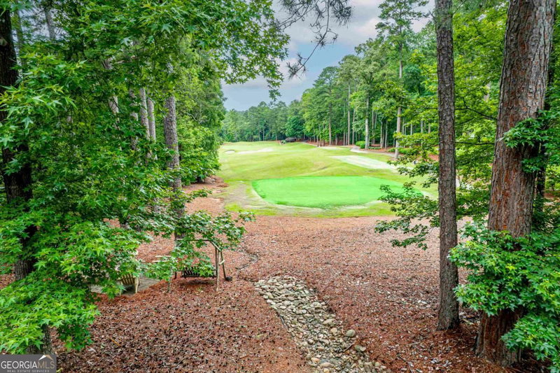 Photo 6 of 1051 Cawthorne Lane