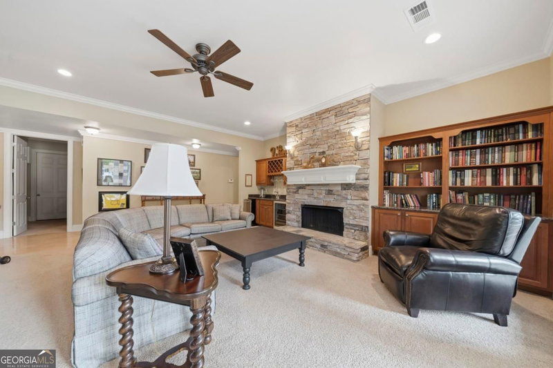 Photo 55 of 1051 Cawthorne Lane