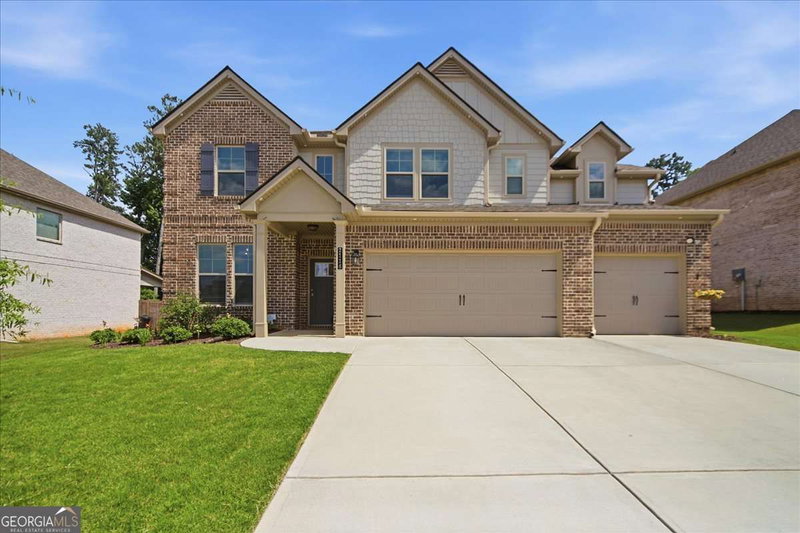 Photo 2 of 2116 Cadenza Circle