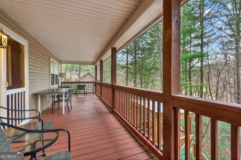 Photo 6 of 697 Zeppelin Strasse