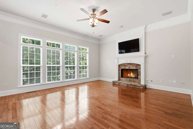 Photo 7 of 4272 Bluehouse Lane