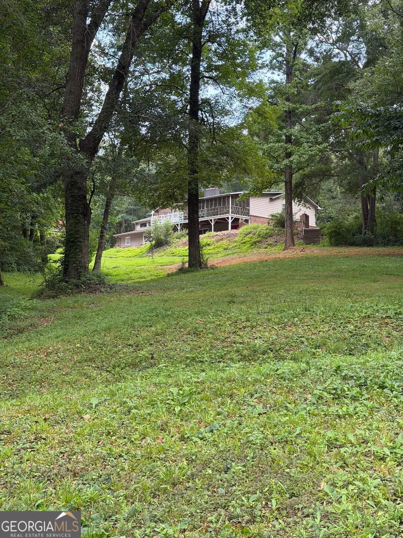 Photo 6 of 329 RIVERBEND Drive