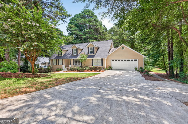 Photo 2 of 1074 Westchester Drive SW