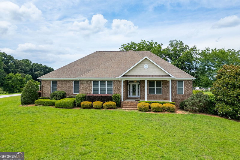 563 Martin Road, Talmo