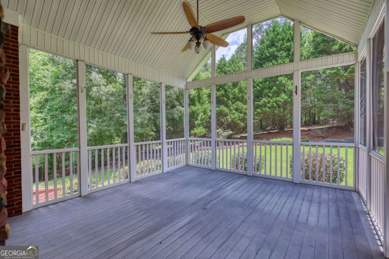 Photo 16 of 1670 Northwoods Drive