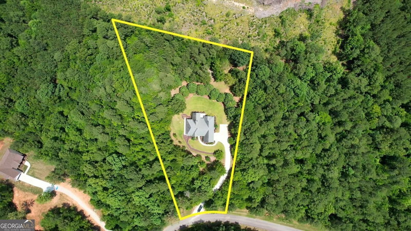 Photo 3 of 1670 Northwoods Drive