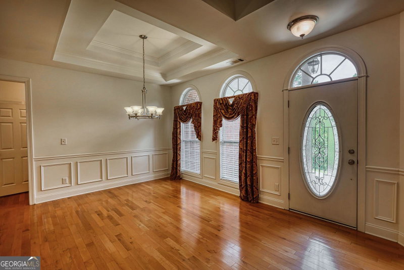 Photo 6 of 1670 Northwoods Drive