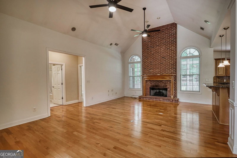Photo 8 of 1670 Northwoods Drive