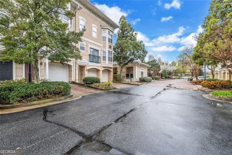 375 Highland Avenue #1002