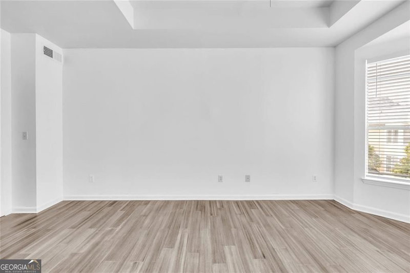 Photo 11 of 375 Highland Avenue #1002