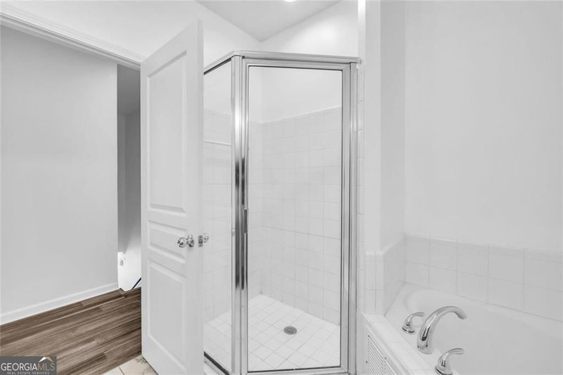 Photo 14 of 375 Highland Avenue #1002