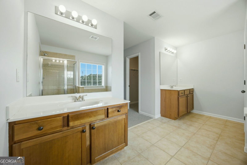 Photo 42 of 1851 Brighton Boulevard SE #23