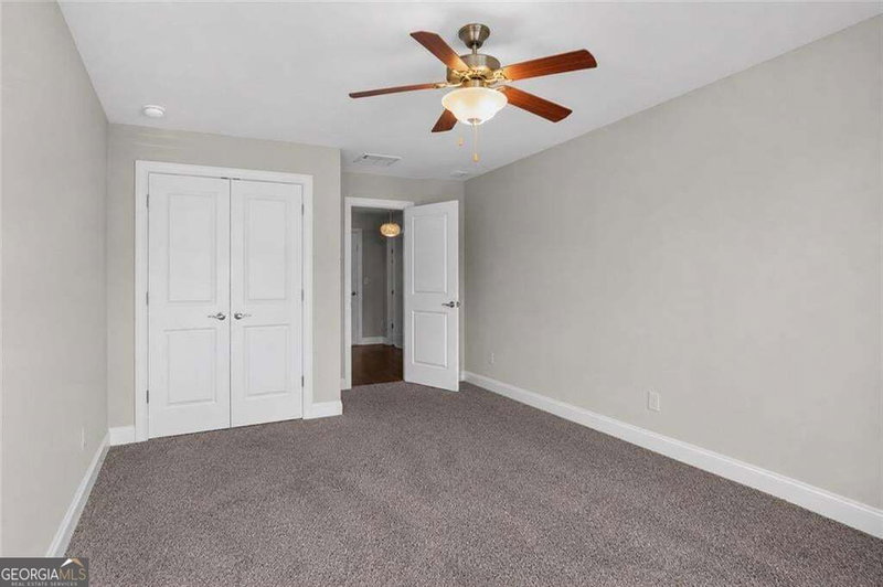 Photo 39 of 419 Bishopton Street