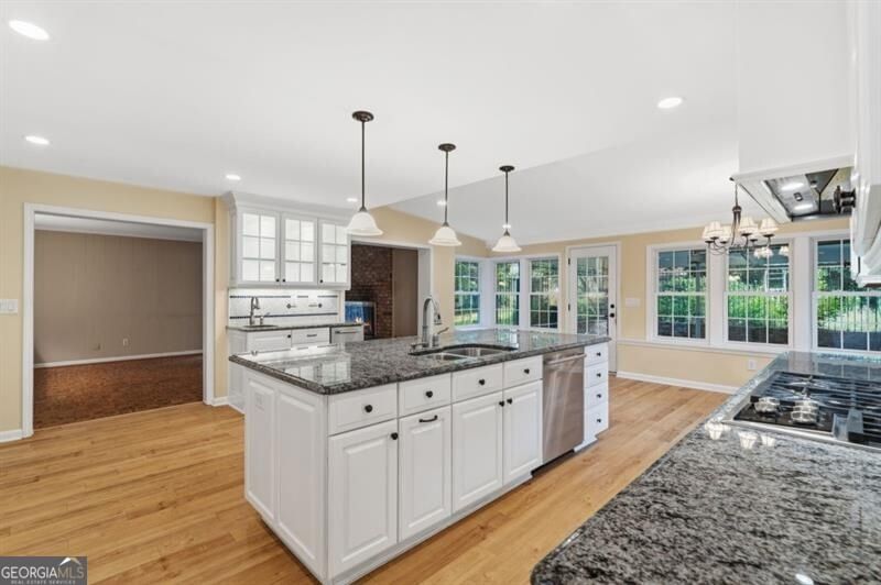 Photo 10 of 4259 Huntington Circle