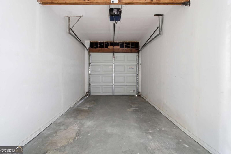 Photo 17 of 1329 Surrey Lane SW #7