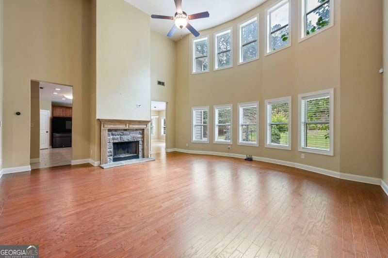 Photo 13 of 10 Ridgeview Court