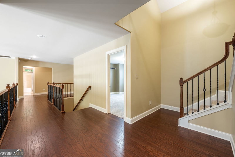 Photo 26 of 10 Ridgeview Court
