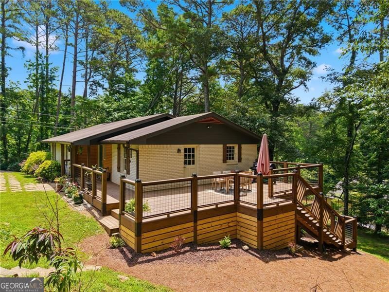 Photo 2 of 1225 Dewberry Lane