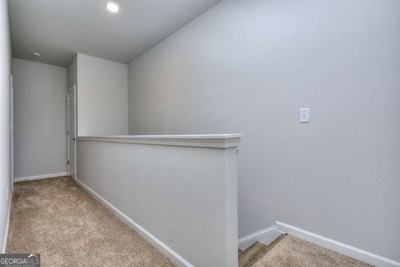 Photo 19 of 107 Greenview Court