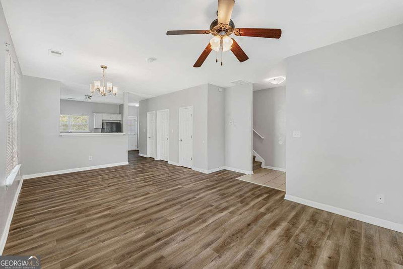 Photo 9 of 284 Commons Drive