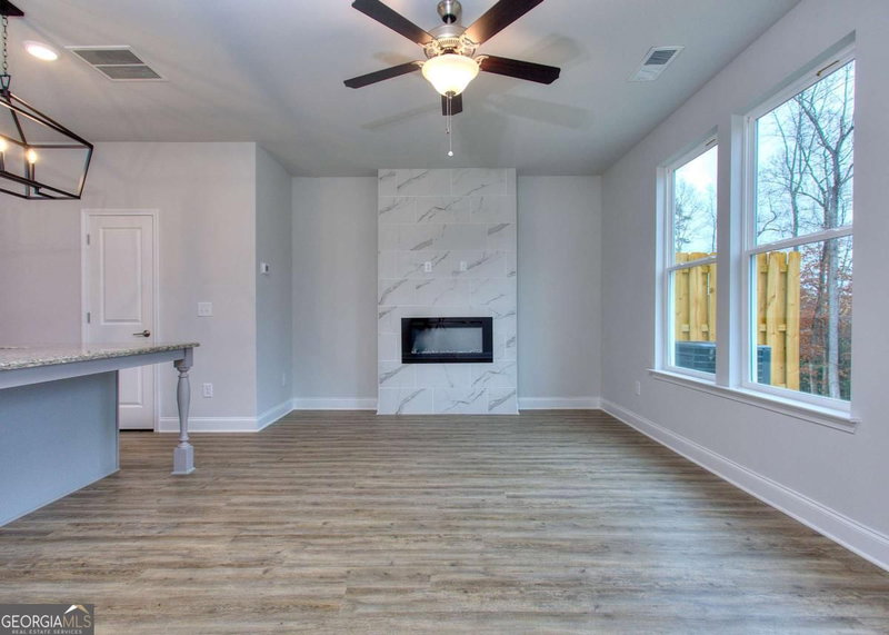 Photo 14 of 111 Greenview Court
