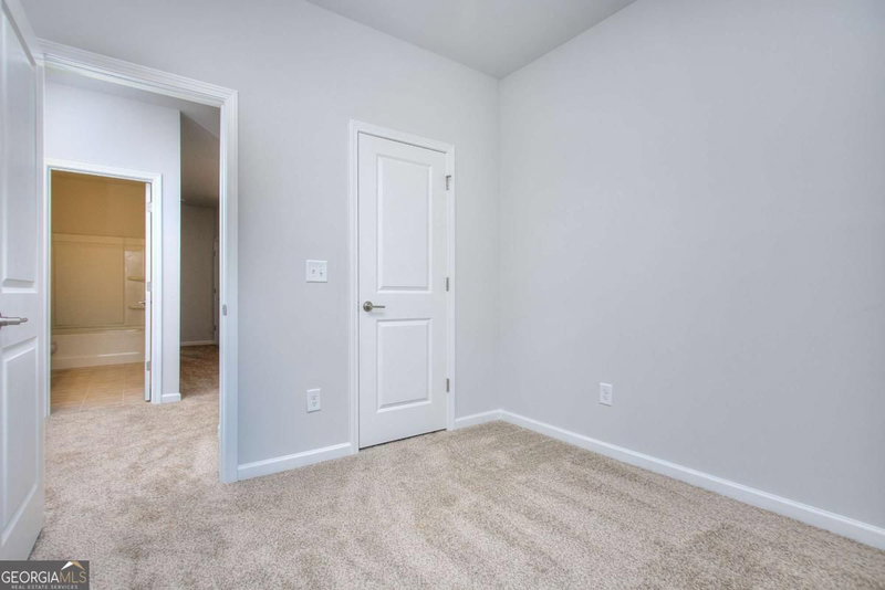 Photo 27 of 113 Greenview Court