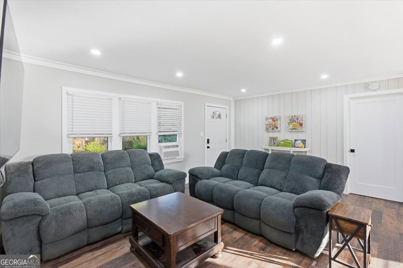 Photo 21 of 121 Ripley Avenue