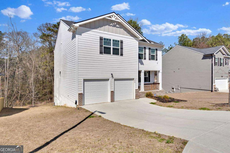 Photo 2 of 1054 Mackets Court SE