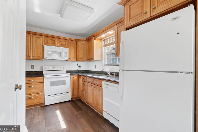 Photo 9 of 759 Coventry Township Place