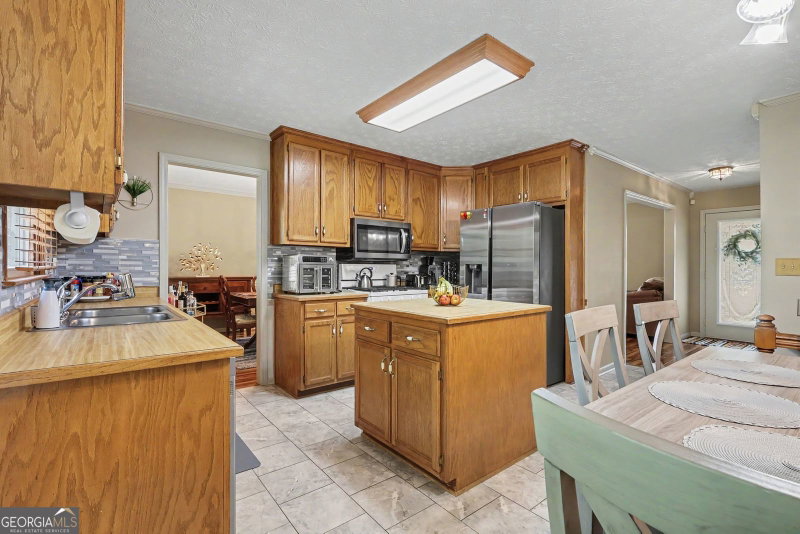 Photo 13 of 2019 Amherst Lane SE
