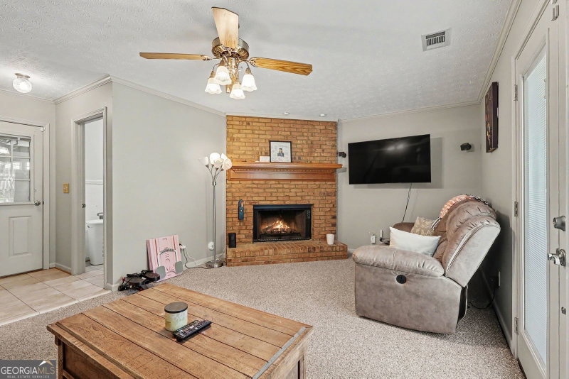 Photo 18 of 2019 Amherst Lane SE