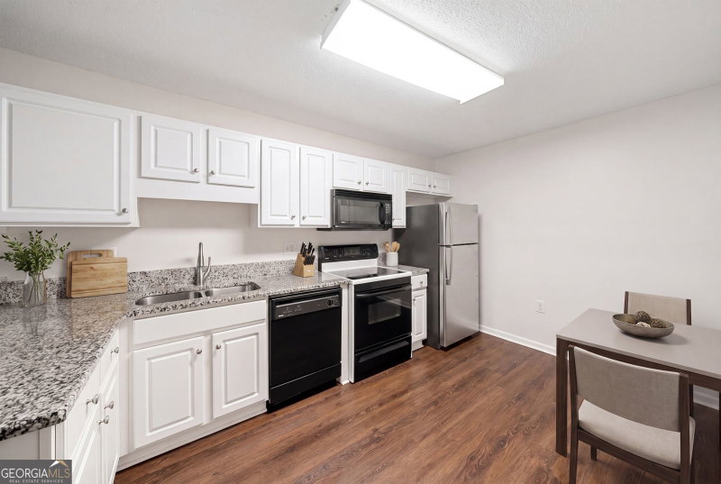 Photo 6 of 3113 Orchard Ridge Circle