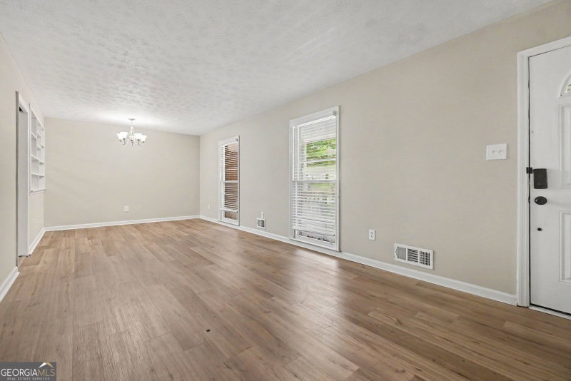 Photo 3 of 3706 Sullivan Drive