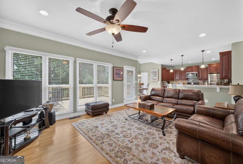 Photo 11 of 476 Mountain Oaks Parkway
