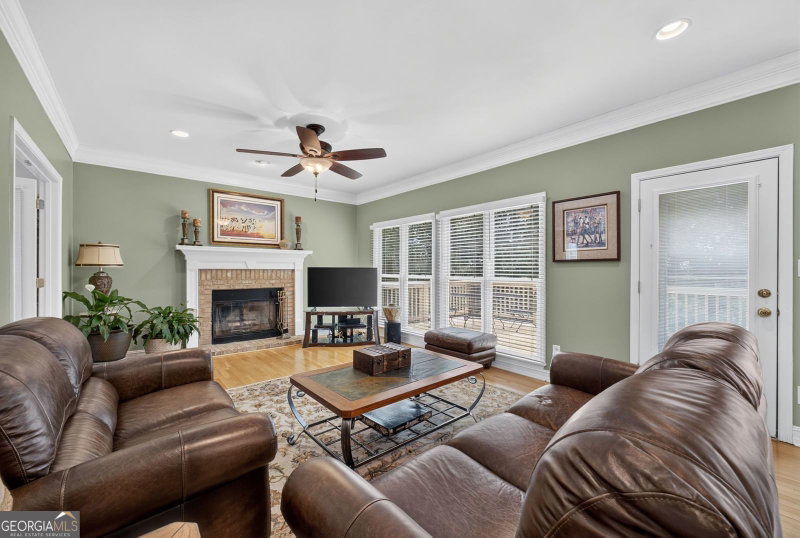 Photo 10 of 476 Mountain Oaks Parkway