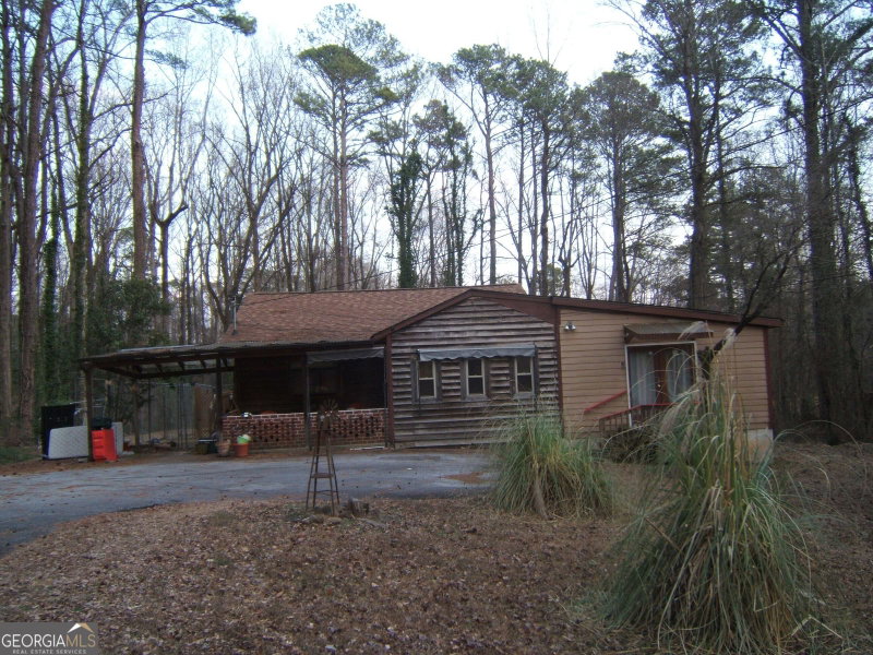 Photo 2 of 2026 SW Kimberly Road SW