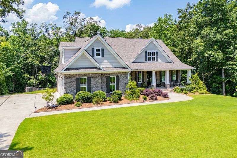 Photo 6 of 7503 Elderberry Drive